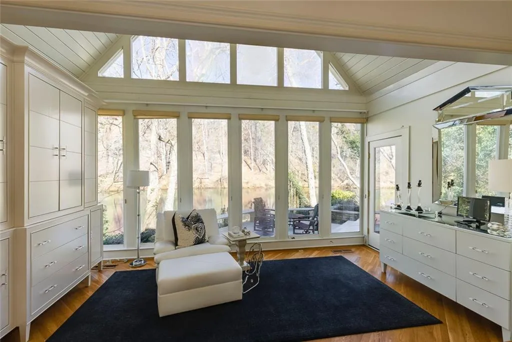 325 Riverhall Court, Sandy Springs, Georgia 30350, 5 Bedrooms Bedrooms, ,4 BathroomsBathrooms,Residential,For Sale,325 Riverhall Court,7610630