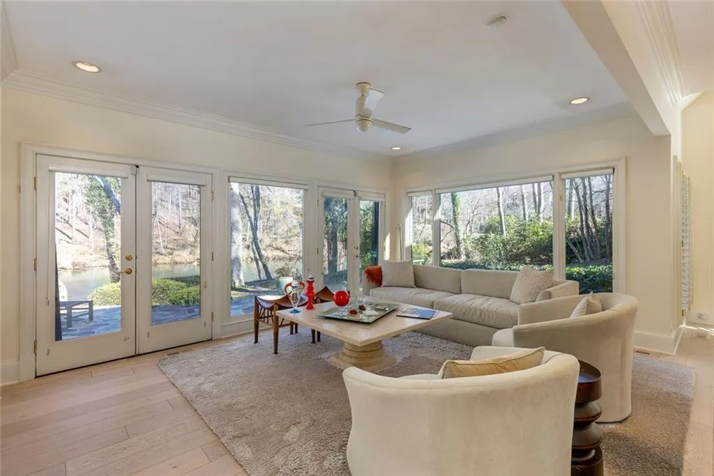 325 Riverhall Court, Sandy Springs, Georgia 30350, 5 Bedrooms Bedrooms, ,4 BathroomsBathrooms,Residential,For Sale,325 Riverhall Court,7610630