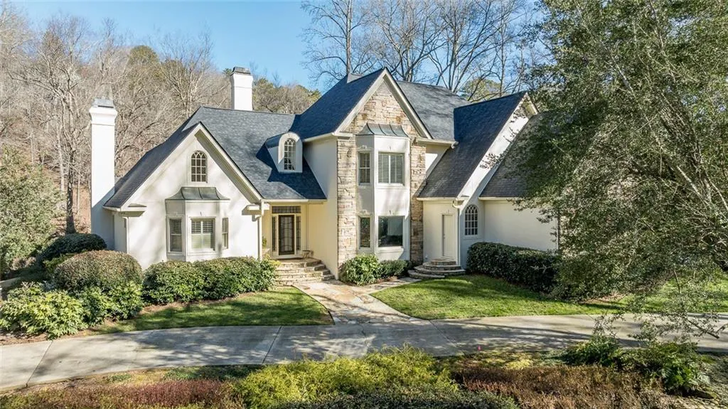 325 Riverhall Court, Sandy Springs, Georgia 30350, 5 Bedrooms Bedrooms, ,4 BathroomsBathrooms,Residential,For Sale,325 Riverhall Court,7610630