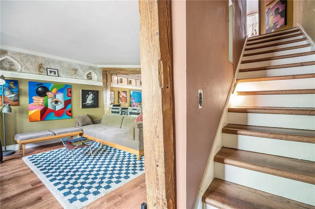 100 Biscayne Drive Nw Unit A1, Atlanta, Georgia 30309, 2 Bedrooms Bedrooms, ,1 BathroomBathrooms,Residential,Sold,100 Biscayne Drive Nw Unit A1,7574899