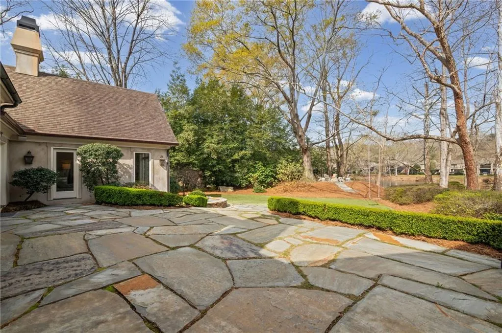 6210 River Chase Circle, Atlanta, Georgia 30328, 5 Bedrooms Bedrooms, ,4 BathroomsBathrooms,Residential,For Sale,6210 River Chase Circle,7736603