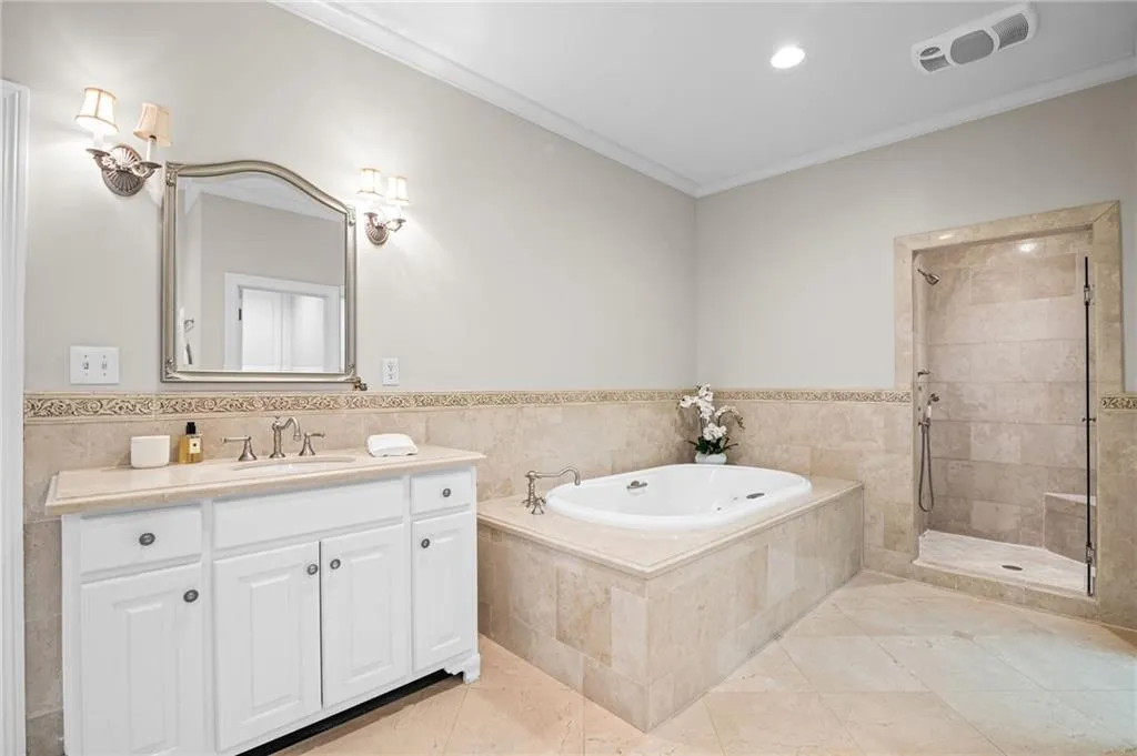 6210 River Chase Circle, Atlanta, Georgia 30328, 5 Bedrooms Bedrooms, ,4 BathroomsBathrooms,Residential,For Sale,6210 River Chase Circle,7736603