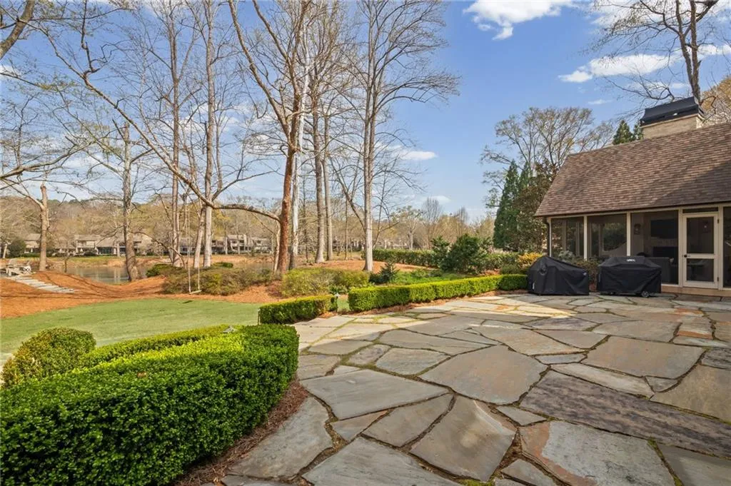 6210 River Chase Circle, Atlanta, Georgia 30328, 5 Bedrooms Bedrooms, ,4 BathroomsBathrooms,Residential,For Sale,6210 River Chase Circle,7736603