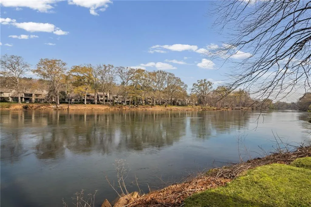 6210 River Chase Circle, Atlanta, Georgia 30328, 5 Bedrooms Bedrooms, ,4 BathroomsBathrooms,Residential,For Sale,6210 River Chase Circle,7736603