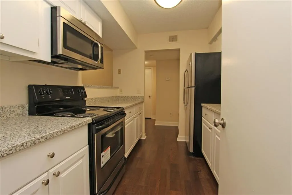 1905 Wingate Way Unit 1905, Sandy Springs, Georgia 30350, 1 Bedroom Bedrooms, ,1 BathroomBathrooms,Residential,Sold,1905 Wingate Way Unit 1905,5833710