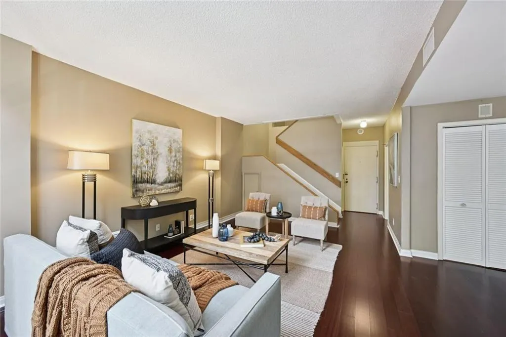 145 15th Street Ne Unit 204, Atlanta, Georgia 30309, 2 Bedrooms Bedrooms, ,2 BathroomsBathrooms,Residential,For Sale,145 15th Street Ne Unit 204,7642479