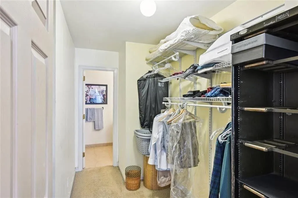 Walk In Closet