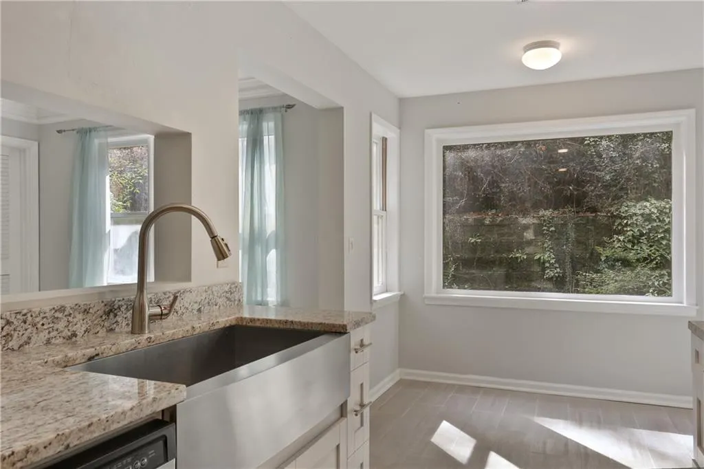 7 Normandy Court Ne, Atlanta, Georgia 30324, 2 Bedrooms Bedrooms, ,2 BathroomsBathrooms,Residential,Sold,7 Normandy Court Ne,6507557