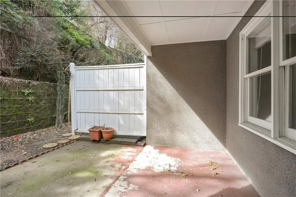 7 Normandy Court Ne, Atlanta, Georgia 30324, 2 Bedrooms Bedrooms, ,2 BathroomsBathrooms,Residential,Sold,7 Normandy Court Ne,6507557