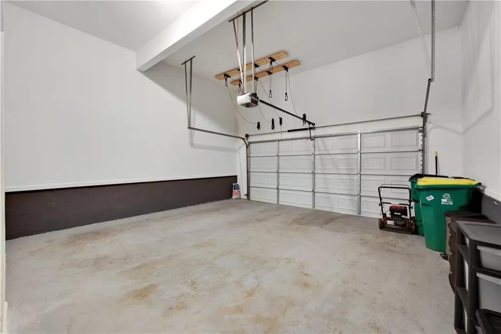 4650 Windsor Gate Court, Sandy Springs, Georgia 30342, 5 Bedrooms Bedrooms, ,4 BathroomsBathrooms,Residential,Sold,4650 Windsor Gate Court,6775007