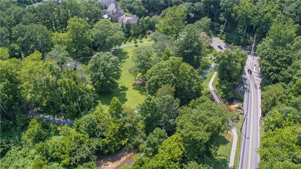 4650 Windsor Gate Court, Sandy Springs, Georgia 30342, 5 Bedrooms Bedrooms, ,4 BathroomsBathrooms,Residential,Sold,4650 Windsor Gate Court,6775007