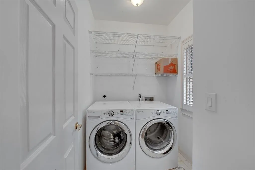 4650 Windsor Gate Court, Sandy Springs, Georgia 30342, 5 Bedrooms Bedrooms, ,4 BathroomsBathrooms,Residential,Sold,4650 Windsor Gate Court,6775007