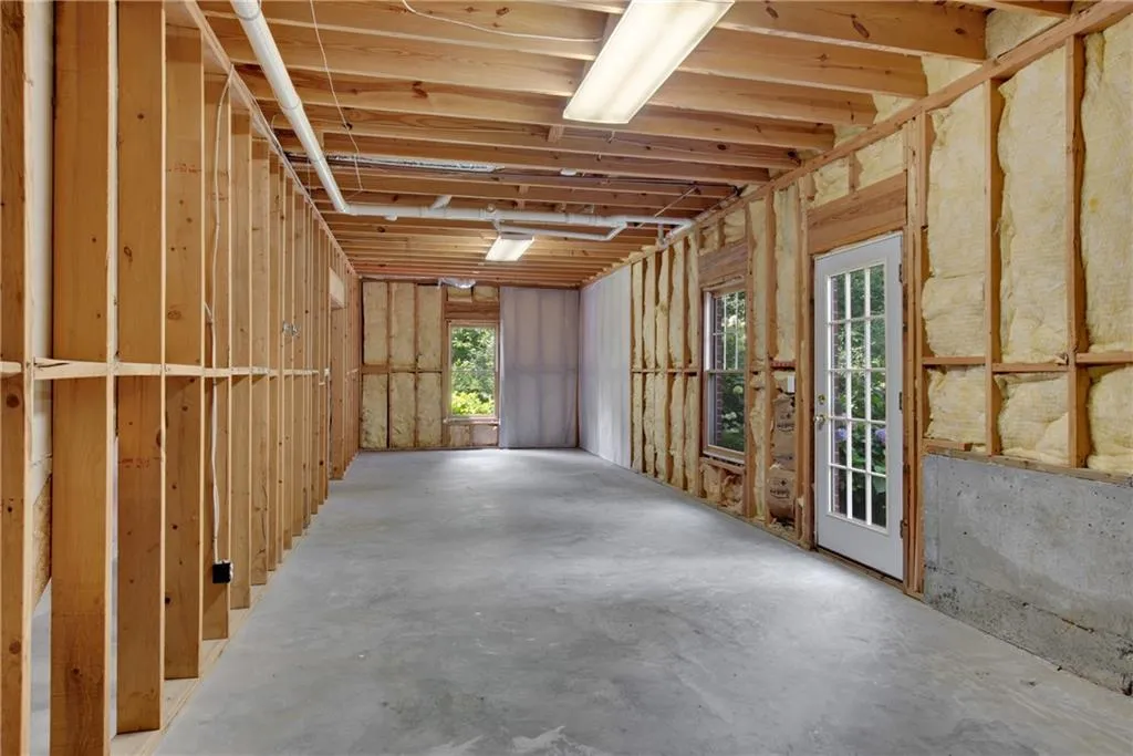 4650 Windsor Gate Court, Sandy Springs, Georgia 30342, 5 Bedrooms Bedrooms, ,4 BathroomsBathrooms,Residential,Sold,4650 Windsor Gate Court,6775007