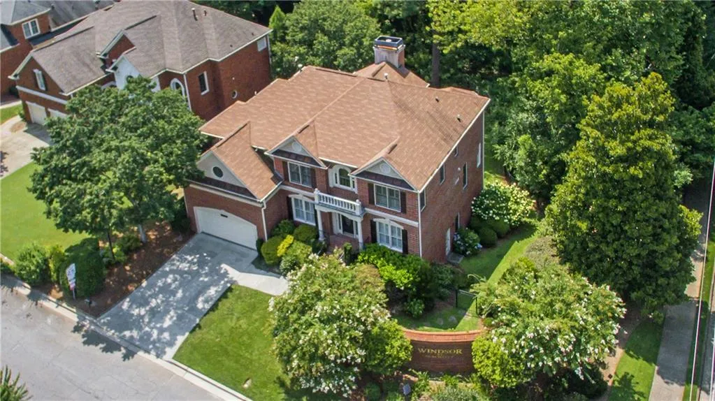 4650 Windsor Gate Court, Sandy Springs, Georgia 30342, 5 Bedrooms Bedrooms, ,4 BathroomsBathrooms,Residential,Sold,4650 Windsor Gate Court,6775007