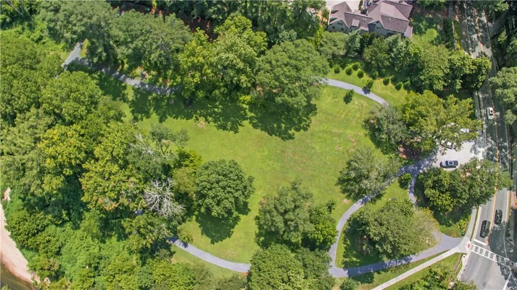 4650 Windsor Gate Court, Sandy Springs, Georgia 30342, 5 Bedrooms Bedrooms, ,4 BathroomsBathrooms,Residential,Sold,4650 Windsor Gate Court,6775007