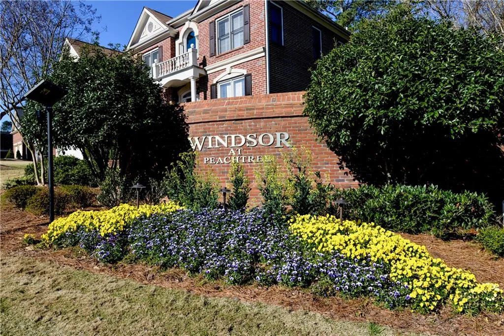 4650 Windsor Gate Court, Sandy Springs, Georgia 30342, 5 Bedrooms Bedrooms, ,4 BathroomsBathrooms,Residential,Sold,4650 Windsor Gate Court,6775007
