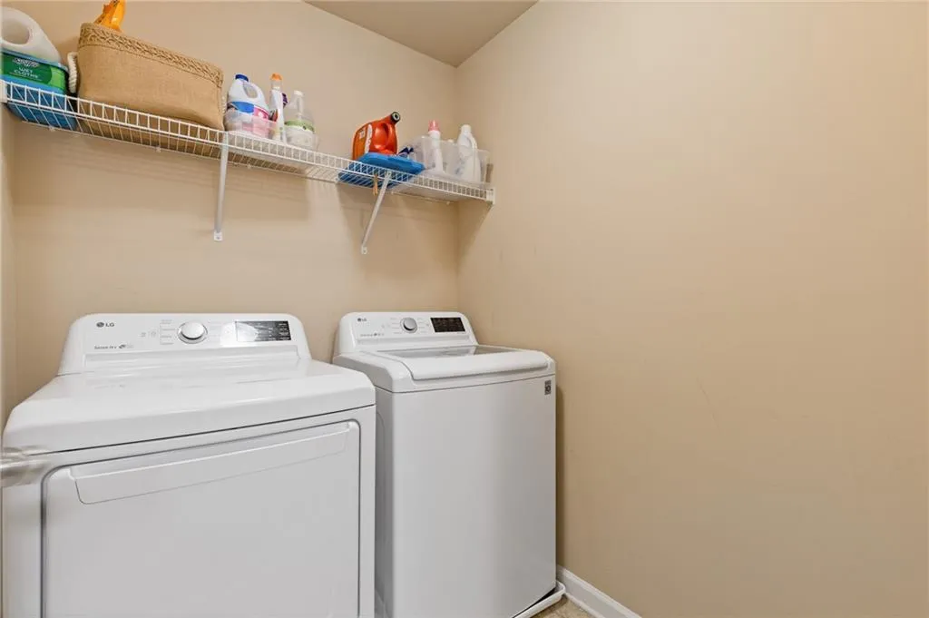 Laundry room wirh shelving