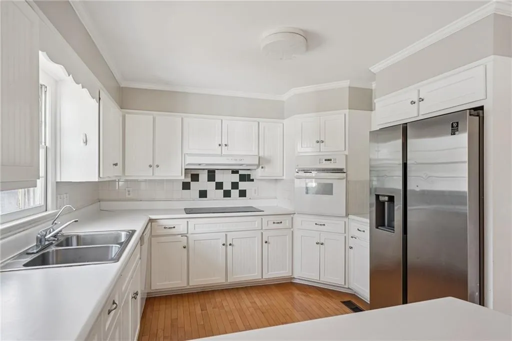 Georgia 30328, ,3 BathroomsBathrooms,Residential,For Sale,7711374