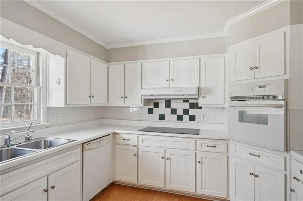 Georgia 30328, ,3 BathroomsBathrooms,Residential,For Sale,7711374