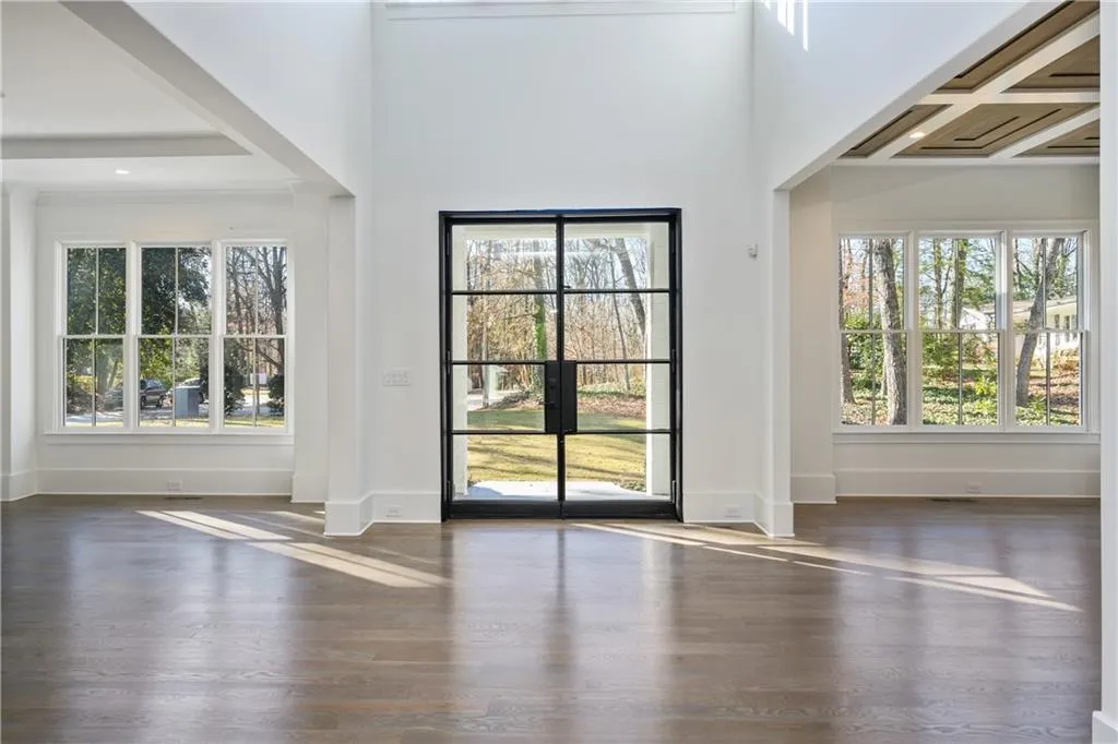 5571 Arundel Drive, Sandy Springs, Georgia 30327, 6 Bedrooms Bedrooms, ,7 BathroomsBathrooms,Residential,Sold,5571 Arundel Drive,6622891