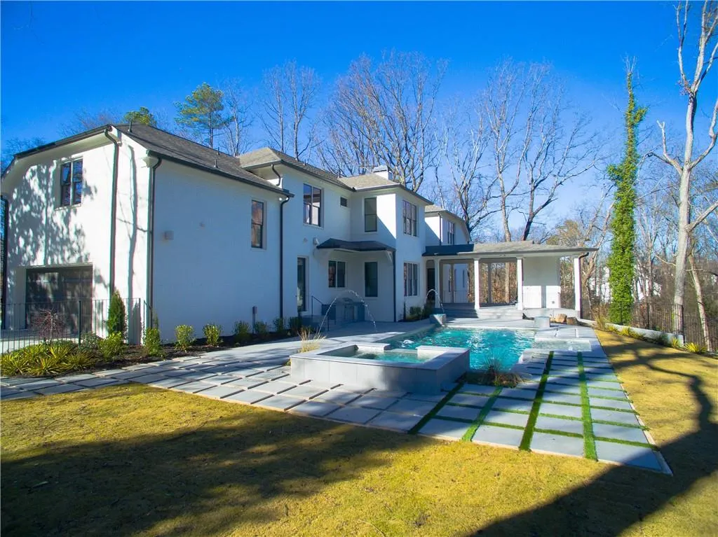 5571 Arundel Drive, Sandy Springs, Georgia 30327, 6 Bedrooms Bedrooms, ,7 BathroomsBathrooms,Residential,Sold,5571 Arundel Drive,6622891