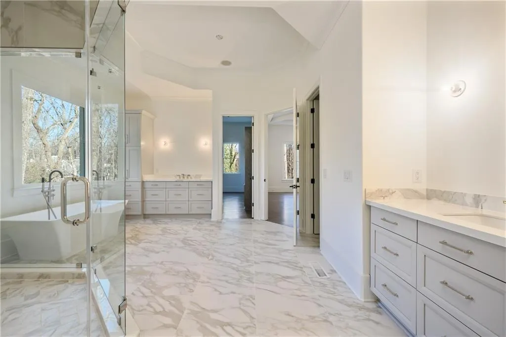 5571 Arundel Drive, Sandy Springs, Georgia 30327, 6 Bedrooms Bedrooms, ,7 BathroomsBathrooms,Residential,Sold,5571 Arundel Drive,6622891
