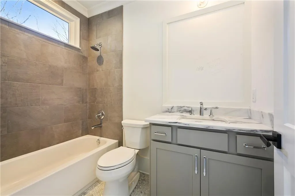 5571 Arundel Drive, Sandy Springs, Georgia 30327, 6 Bedrooms Bedrooms, ,7 BathroomsBathrooms,Residential,Sold,5571 Arundel Drive,6622891