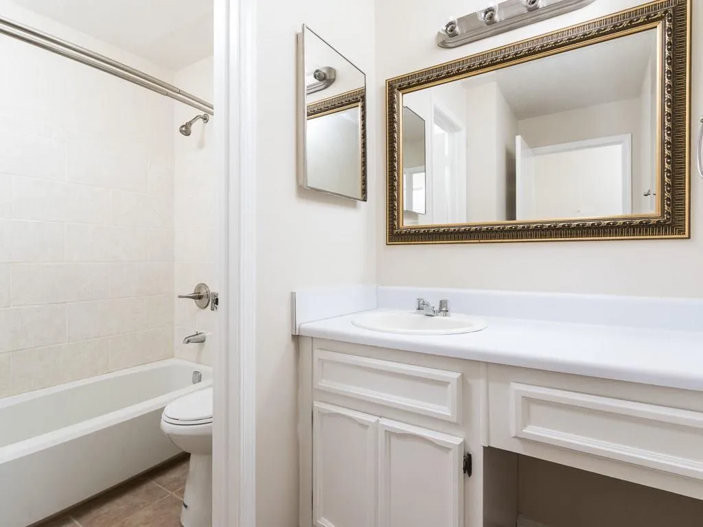 1204 Vicksburg Place, Atlanta, Georgia 30350, 2 Bedrooms Bedrooms, ,2 BathroomsBathrooms,Residential,Sold,1204 Vicksburg Place,5699700