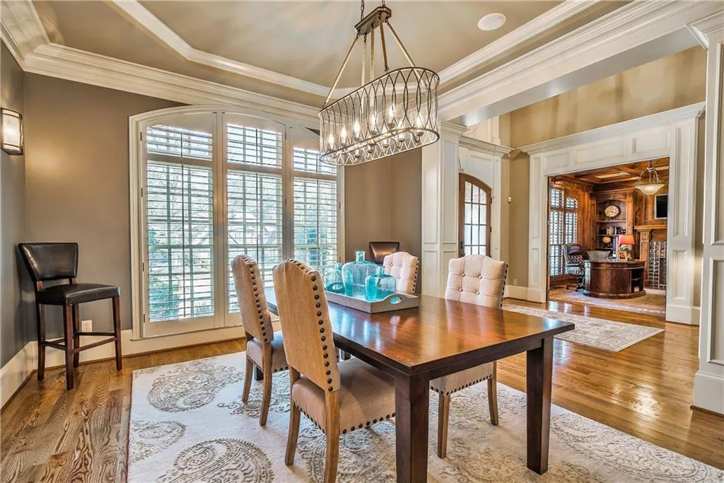 740 Glenairy Drive, Sandy Springs, Georgia 30328, 6 Bedrooms Bedrooms, ,5 BathroomsBathrooms,Residential,Sold,740 Glenairy Drive,5946228