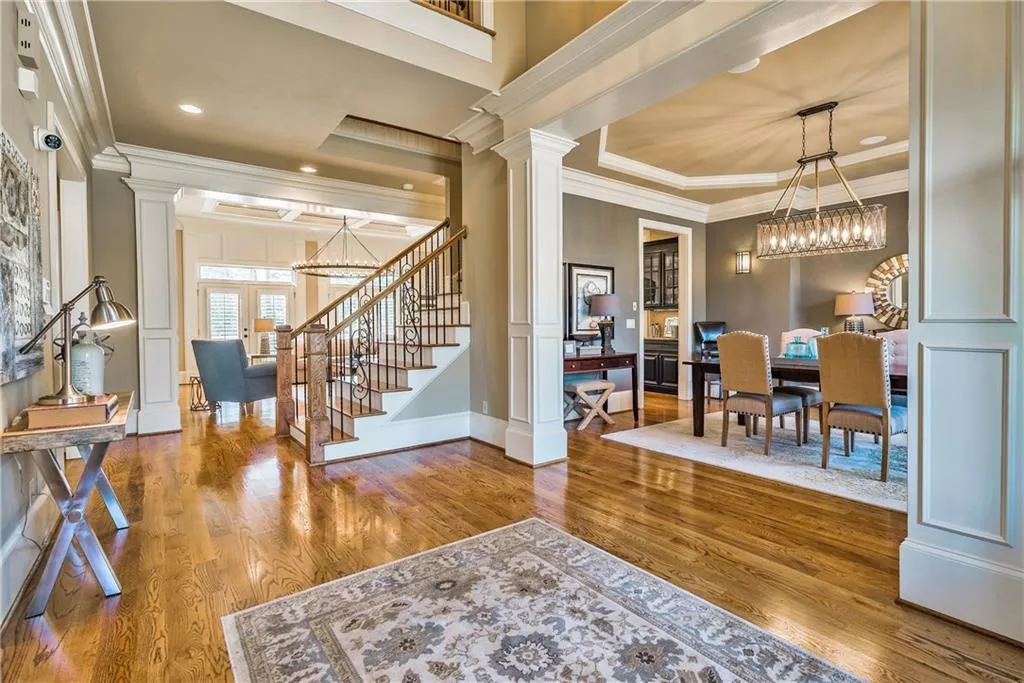 740 Glenairy Drive, Sandy Springs, Georgia 30328, 6 Bedrooms Bedrooms, ,5 BathroomsBathrooms,Residential,Sold,740 Glenairy Drive,5946228