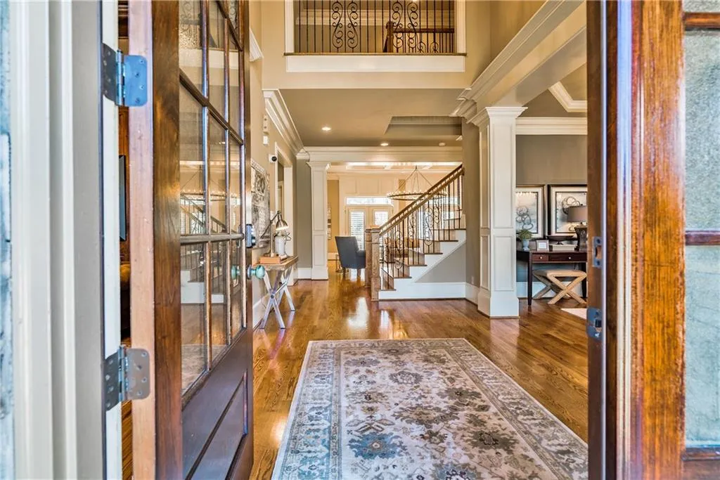 740 Glenairy Drive, Sandy Springs, Georgia 30328, 6 Bedrooms Bedrooms, ,5 BathroomsBathrooms,Residential,Sold,740 Glenairy Drive,5946228