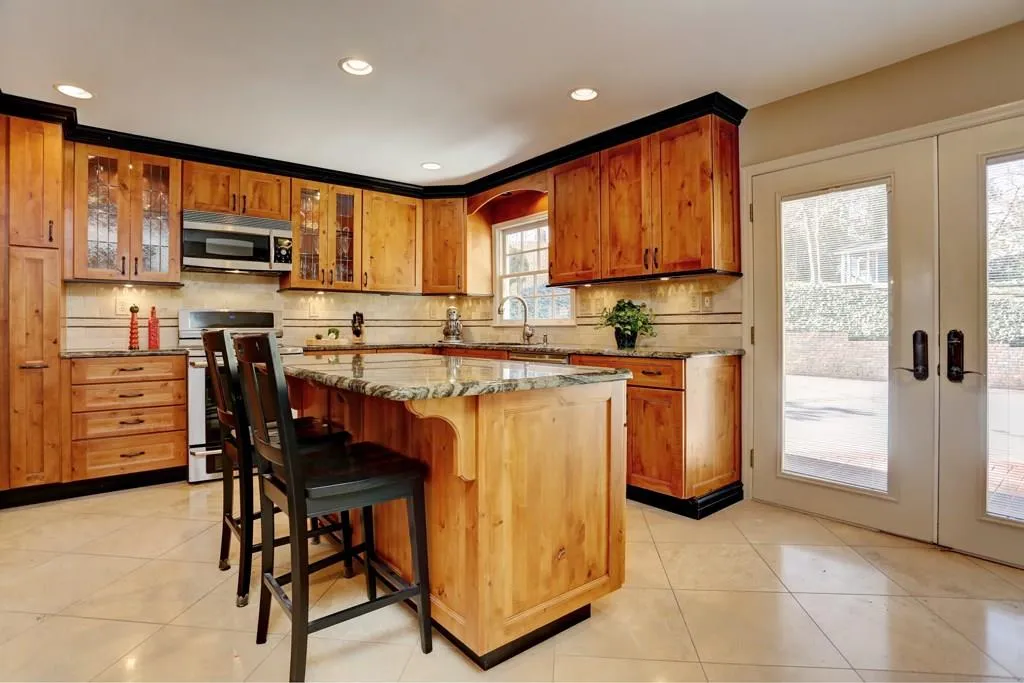 5010 Vallo Vista Court, Atlanta, Georgia 30342, 4 Bedrooms Bedrooms, ,3 BathroomsBathrooms,Residential,Sold,5010 Vallo Vista Court,5797140