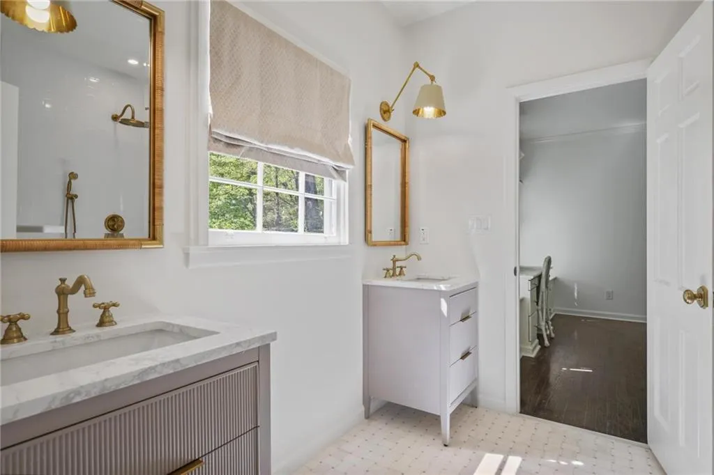 4087 Beechwood Drive Nw, Atlanta, Georgia 30327, 6 Bedrooms Bedrooms, 0 ,6 BathroomsBathrooms,Residential,For Sale,4087 Beechwood Drive Nw,7753516