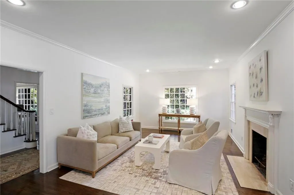 4087 Beechwood Drive Nw, Atlanta, Georgia 30327, 6 Bedrooms Bedrooms, 0 ,6 BathroomsBathrooms,Residential,For Sale,4087 Beechwood Drive Nw,7753516