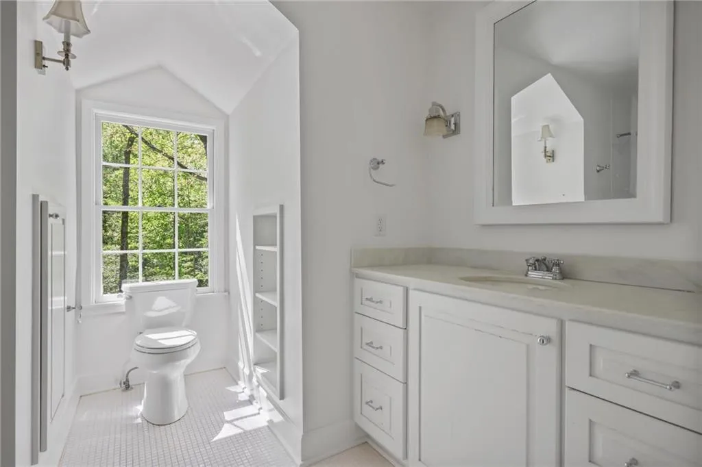 4087 Beechwood Drive Nw, Atlanta, Georgia 30327, 6 Bedrooms Bedrooms, 0 ,6 BathroomsBathrooms,Residential,For Sale,4087 Beechwood Drive Nw,7753516