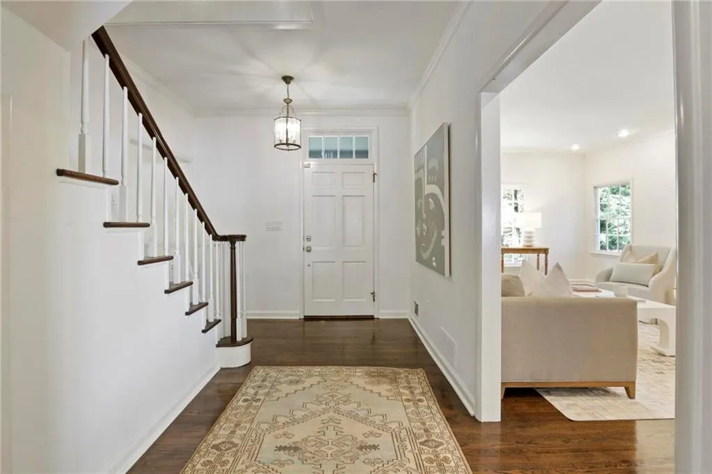 4087 Beechwood Drive Nw, Atlanta, Georgia 30327, 6 Bedrooms Bedrooms, 0 ,6 BathroomsBathrooms,Residential,For Sale,4087 Beechwood Drive Nw,7753516