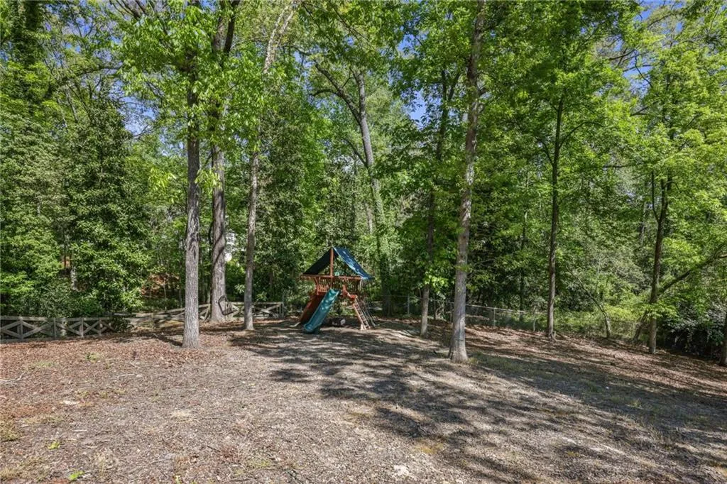 4087 Beechwood Drive Nw, Atlanta, Georgia 30327, 6 Bedrooms Bedrooms, 0 ,6 BathroomsBathrooms,Residential,For Sale,4087 Beechwood Drive Nw,7753516
