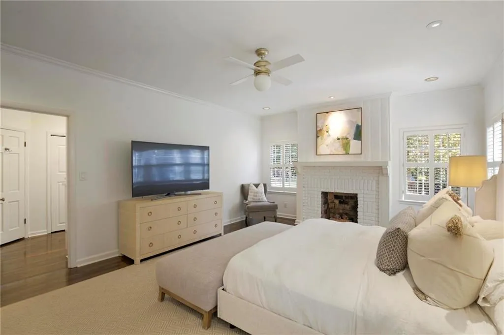 4087 Beechwood Drive Nw, Atlanta, Georgia 30327, 6 Bedrooms Bedrooms, 0 ,6 BathroomsBathrooms,Residential,For Sale,4087 Beechwood Drive Nw,7753516