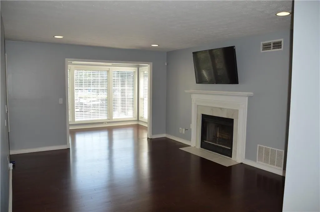 910 Gettysburg Place, Atlanta, Georgia 30350, 2 Bedrooms Bedrooms, ,2 BathroomsBathrooms,Residential,Sold,910 Gettysburg Place,6574810