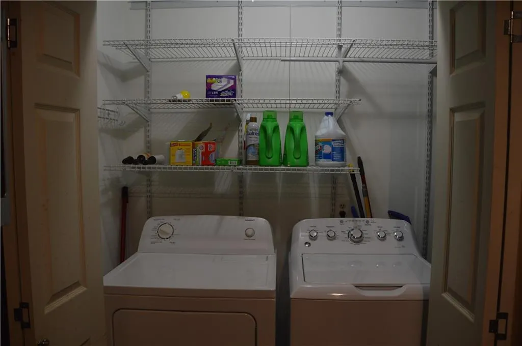 910 Gettysburg Place, Atlanta, Georgia 30350, 2 Bedrooms Bedrooms, ,2 BathroomsBathrooms,Residential,Sold,910 Gettysburg Place,6574810