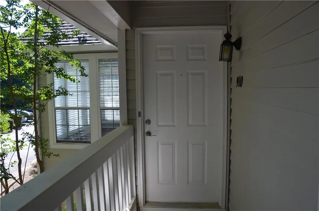 910 Gettysburg Place, Atlanta, Georgia 30350, 2 Bedrooms Bedrooms, ,2 BathroomsBathrooms,Residential,Sold,910 Gettysburg Place,6574810
