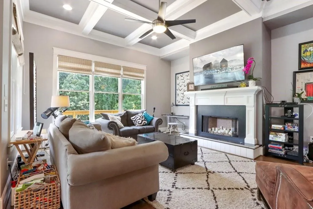 441 Johnson Ferry Road Ne, Atlanta, Georgia 30328, 5 Bedrooms Bedrooms, ,5 BathroomsBathrooms,Residential,Sold,441 Johnson Ferry Road Ne,6903450