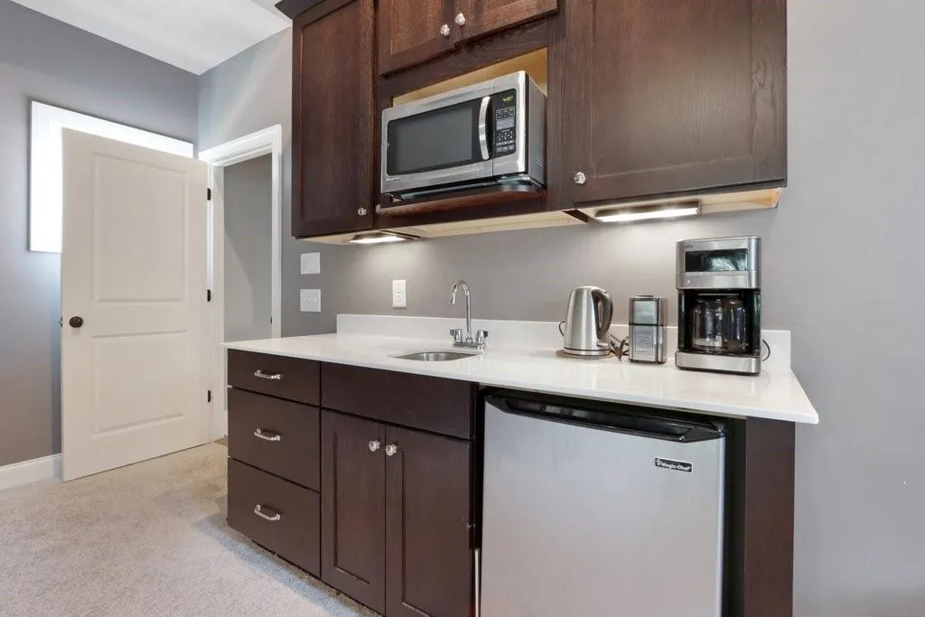 441 Johnson Ferry Road Ne, Atlanta, Georgia 30328, 5 Bedrooms Bedrooms, ,5 BathroomsBathrooms,Residential,Sold,441 Johnson Ferry Road Ne,6903450