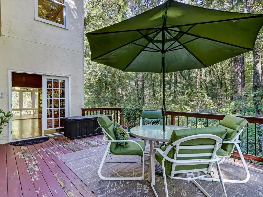 8255 Habersham Waters Road, Atlanta, Georgia 30350, 5 Bedrooms Bedrooms, ,5 BathroomsBathrooms,Residential,Sold,8255 Habersham Waters Road,6962080