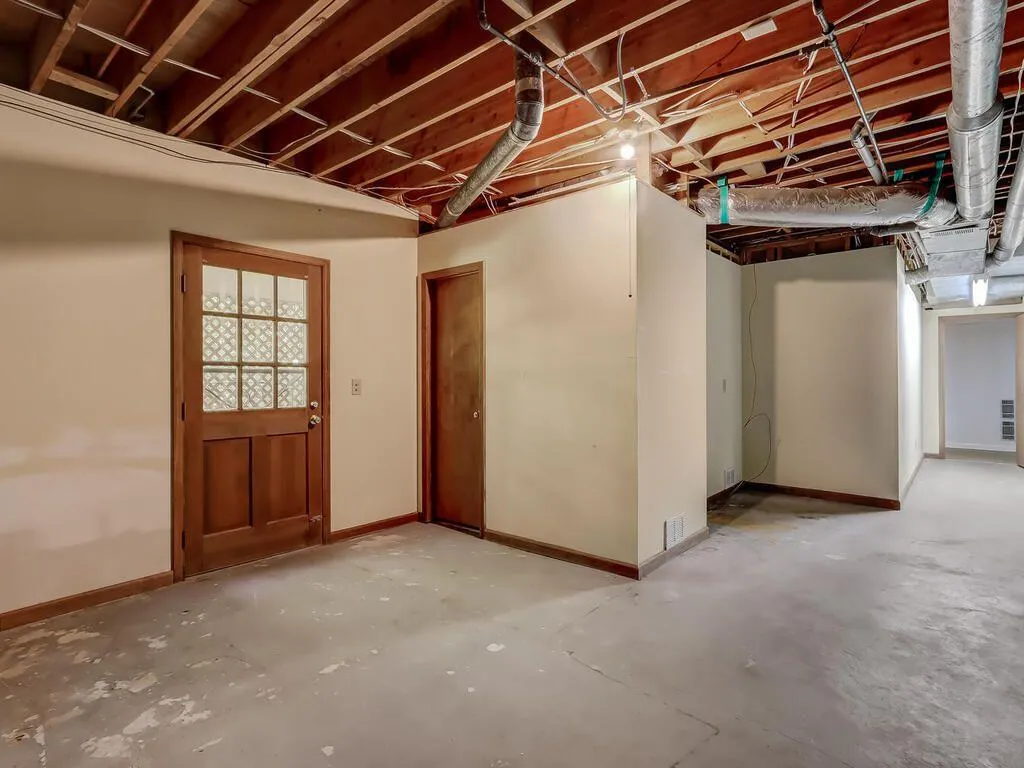8255 Habersham Waters Road, Atlanta, Georgia 30350, 5 Bedrooms Bedrooms, ,5 BathroomsBathrooms,Residential,Sold,8255 Habersham Waters Road,6962080
