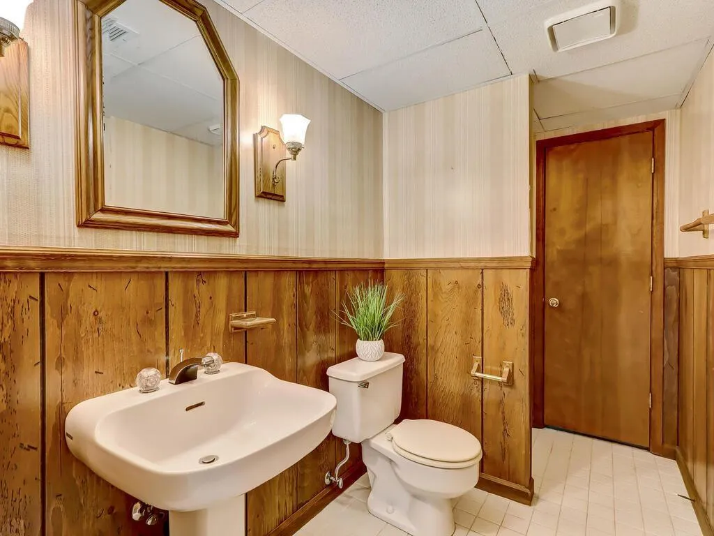 8255 Habersham Waters Road, Atlanta, Georgia 30350, 5 Bedrooms Bedrooms, ,5 BathroomsBathrooms,Residential,Sold,8255 Habersham Waters Road,6962080