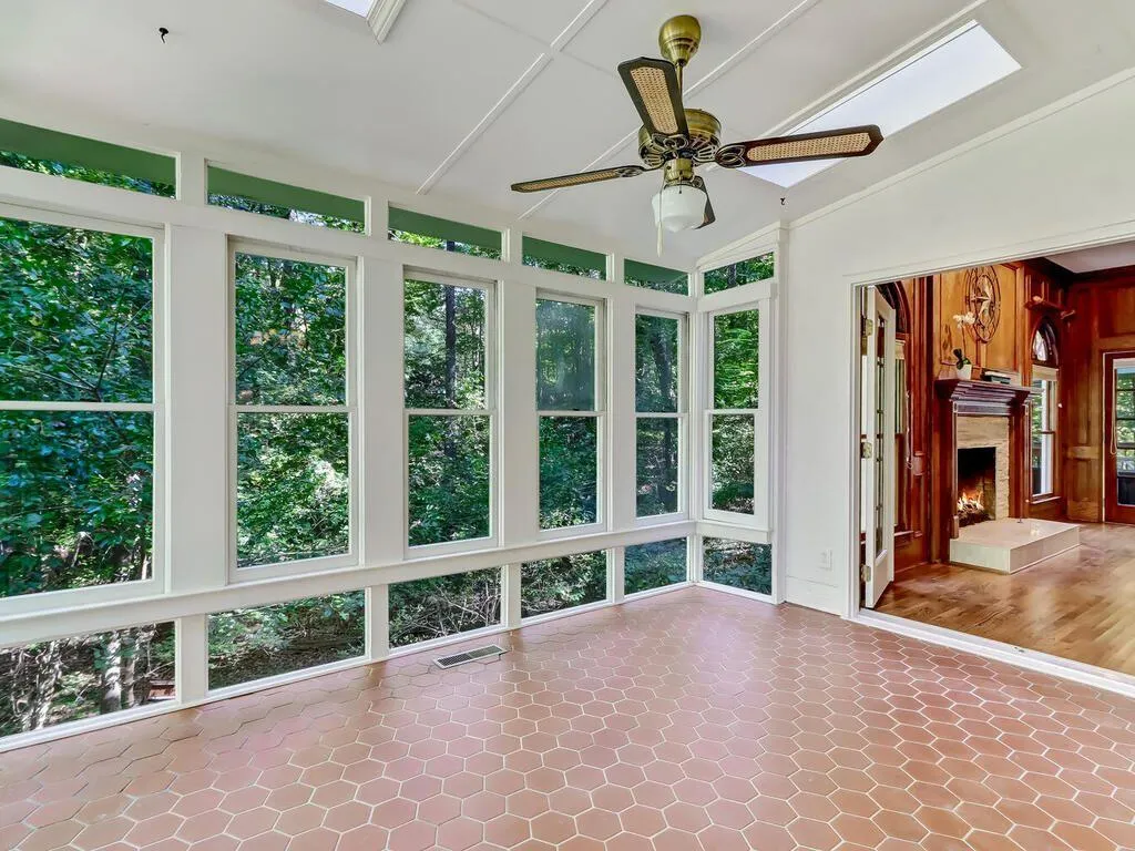 8255 Habersham Waters Road, Atlanta, Georgia 30350, 5 Bedrooms Bedrooms, ,5 BathroomsBathrooms,Residential,Sold,8255 Habersham Waters Road,6962080