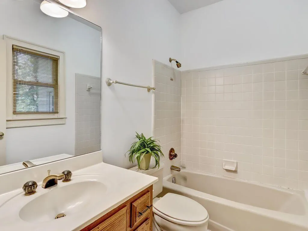 8255 Habersham Waters Road, Atlanta, Georgia 30350, 5 Bedrooms Bedrooms, ,5 BathroomsBathrooms,Residential,Sold,8255 Habersham Waters Road,6962080