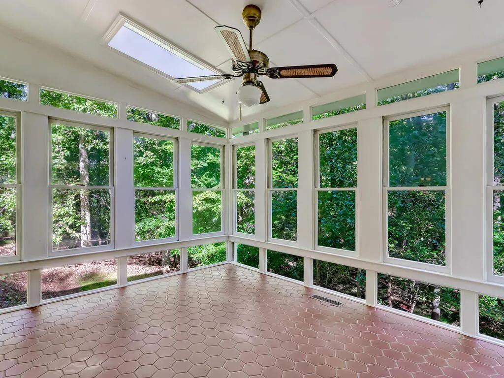 8255 Habersham Waters Road, Atlanta, Georgia 30350, 5 Bedrooms Bedrooms, ,5 BathroomsBathrooms,Residential,Sold,8255 Habersham Waters Road,6962080