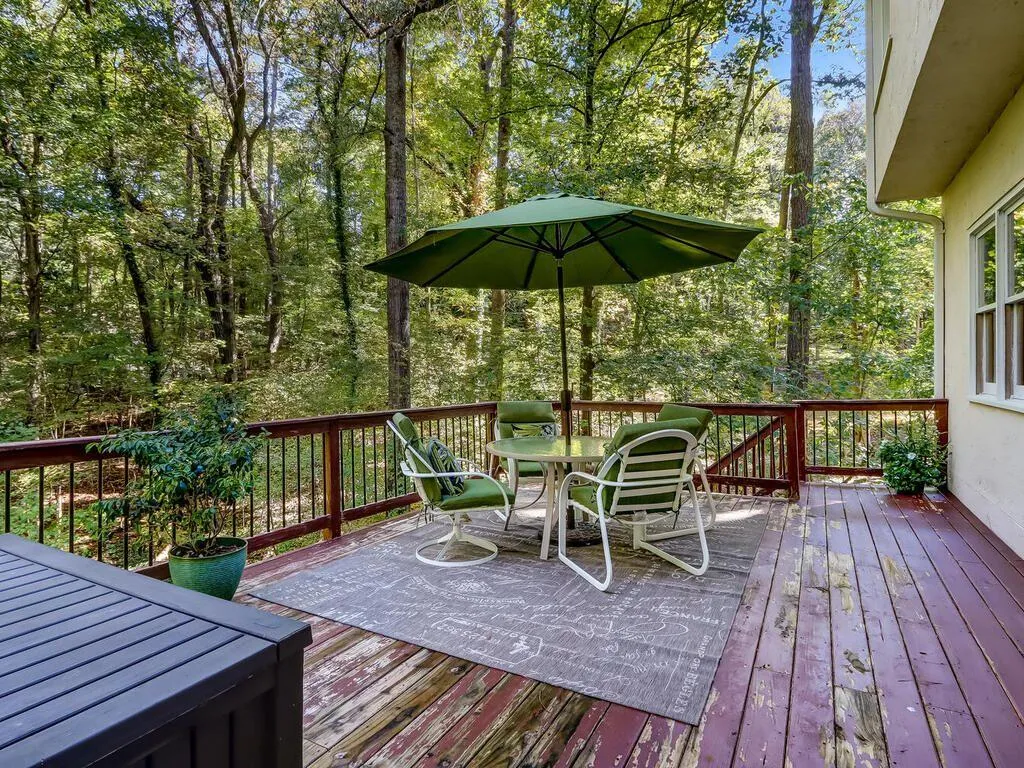 8255 Habersham Waters Road, Atlanta, Georgia 30350, 5 Bedrooms Bedrooms, ,5 BathroomsBathrooms,Residential,Sold,8255 Habersham Waters Road,6962080